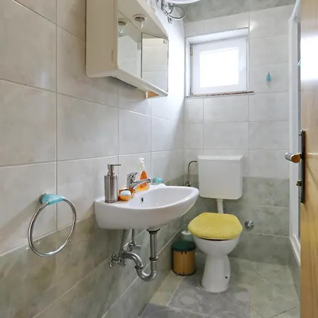 Mare 9 Cozy Two Bedroom With Garden 아파트