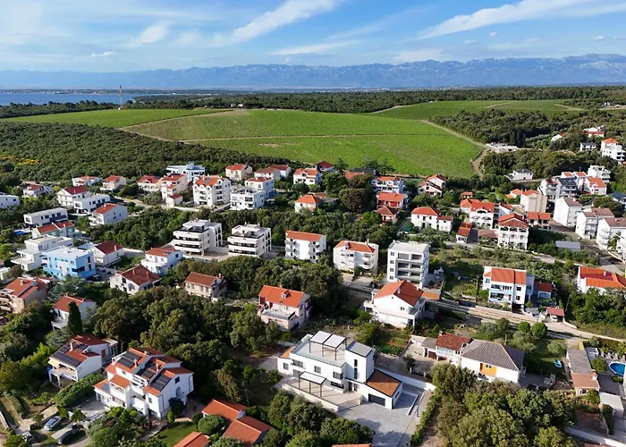 Mare 9 Cozy Two Bedroom With Garden 아파트 *
