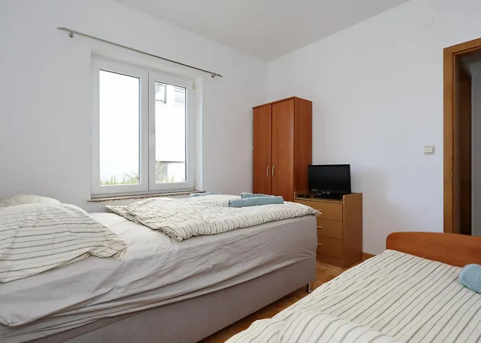 아파트 Mare 9 Cozy Two Bedroom With Garden 돈제페트레케인